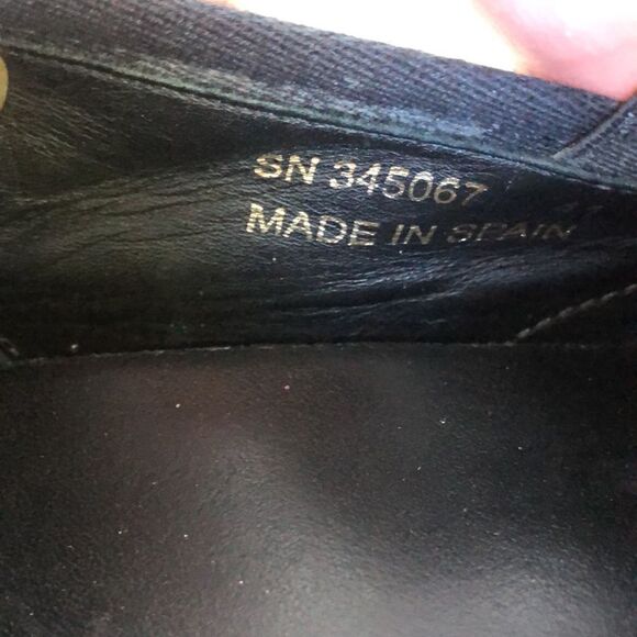 Saint Laurent  - Picture 8 of 10